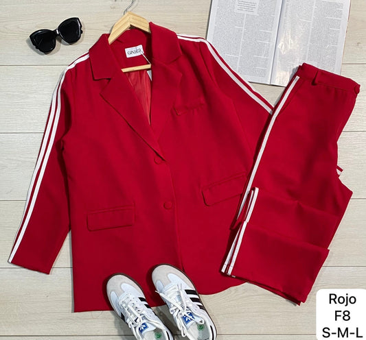 Saco oversized Rojo con rayas blancas a los costados