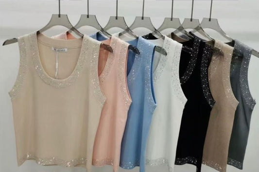 Tank top de punto y brillos