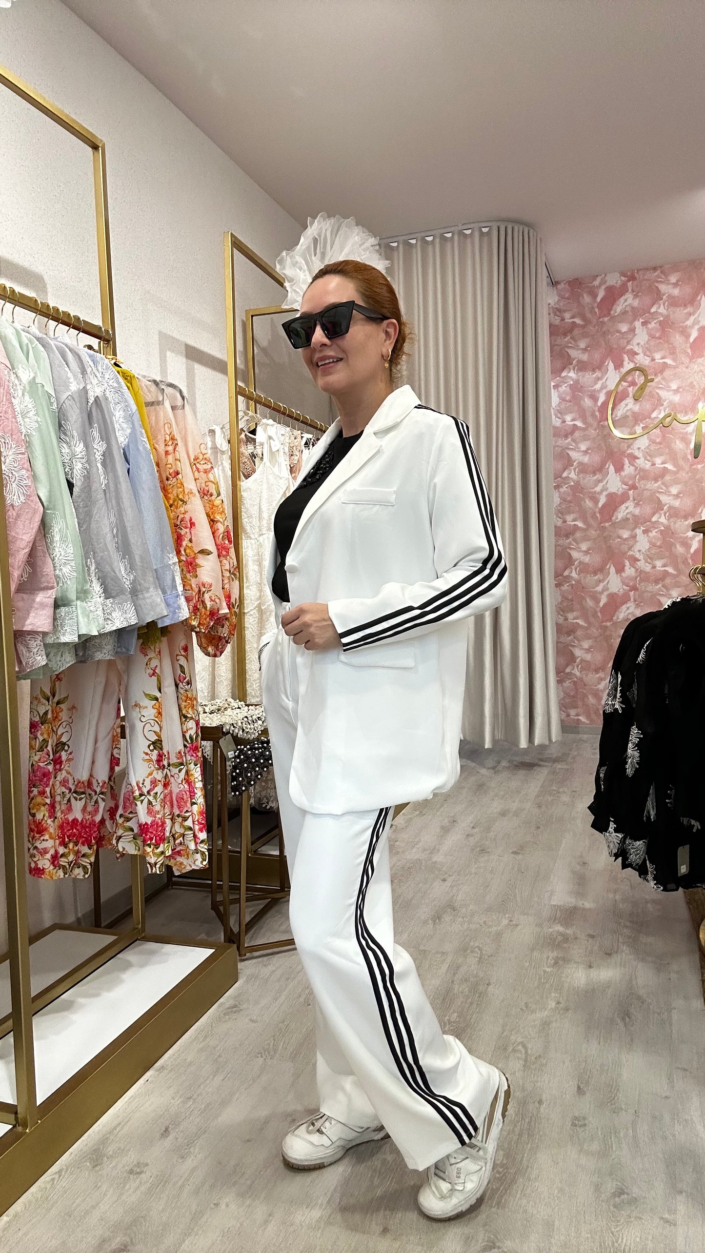 Saco oversized Blanco con rayas negras a los costados